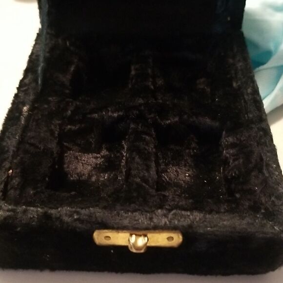 Vintage Napkin holder set 4 with box International silver plated co. - Picture 9 of 15